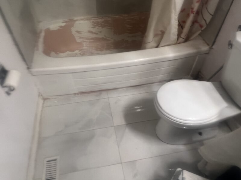 Bathtub tile and sink reglazing resurfacing
