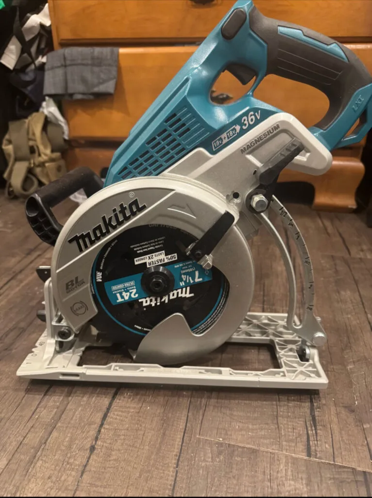 Makita Dual Battery Circular Saw